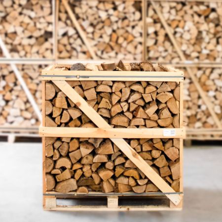Halbe Palette Premium Eichen Kaminholz 25 cm – 405 kg | Kammergetrocknet | 20 % Restfeuchte
