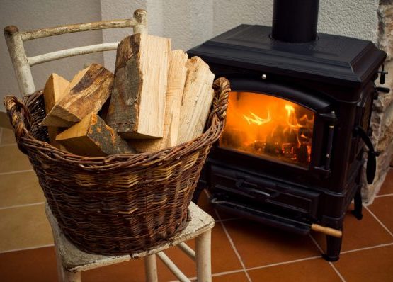 Trockenes Eichen-Brennholz 30 cm – Zuverlässige Wärme und komfortables Heizen